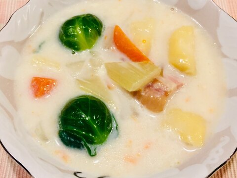 やさしい味(^｡^)芽キャベツのクリームスープ